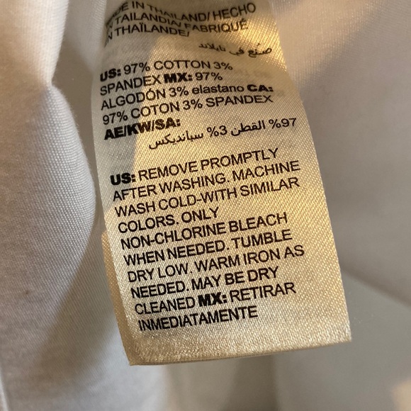 EUC Chico's White Ruffle Button-Up Shirt - Picture 4 of 4